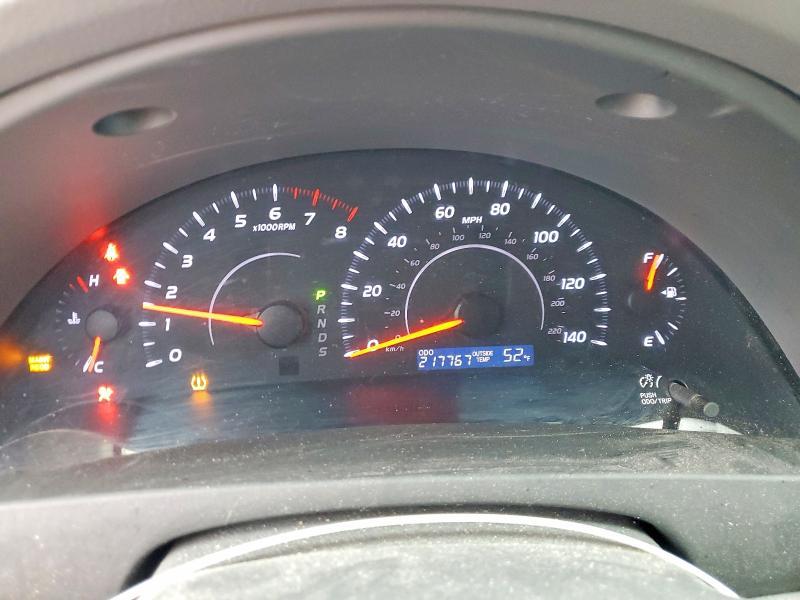 2010 Toyota Camry le