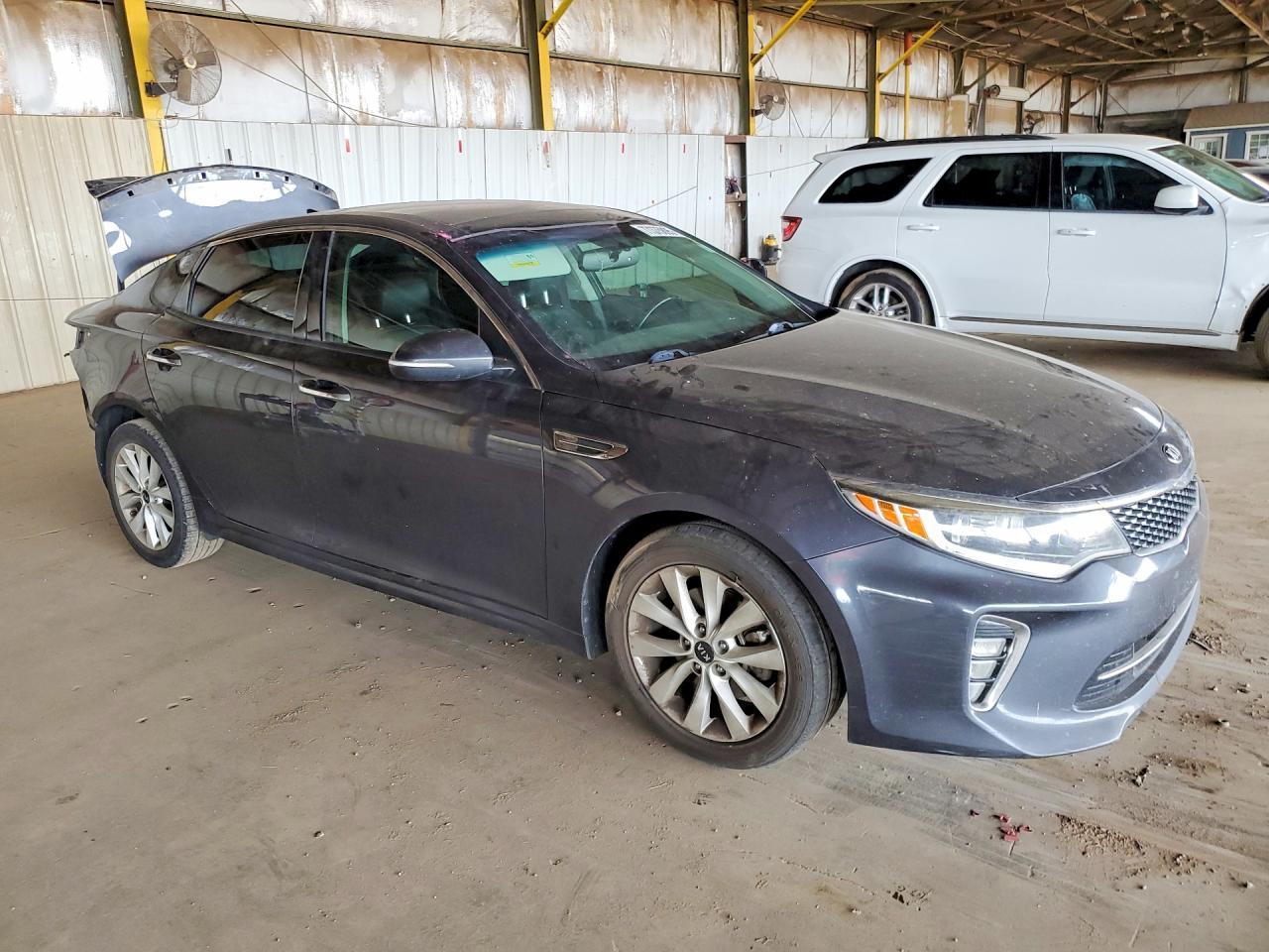 2018 KIA Optima s