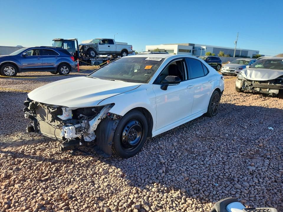 2024 Toyota Camry Hybrid