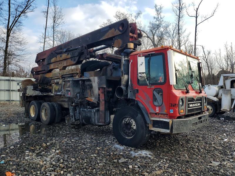 2014 Mack 600 MRU600