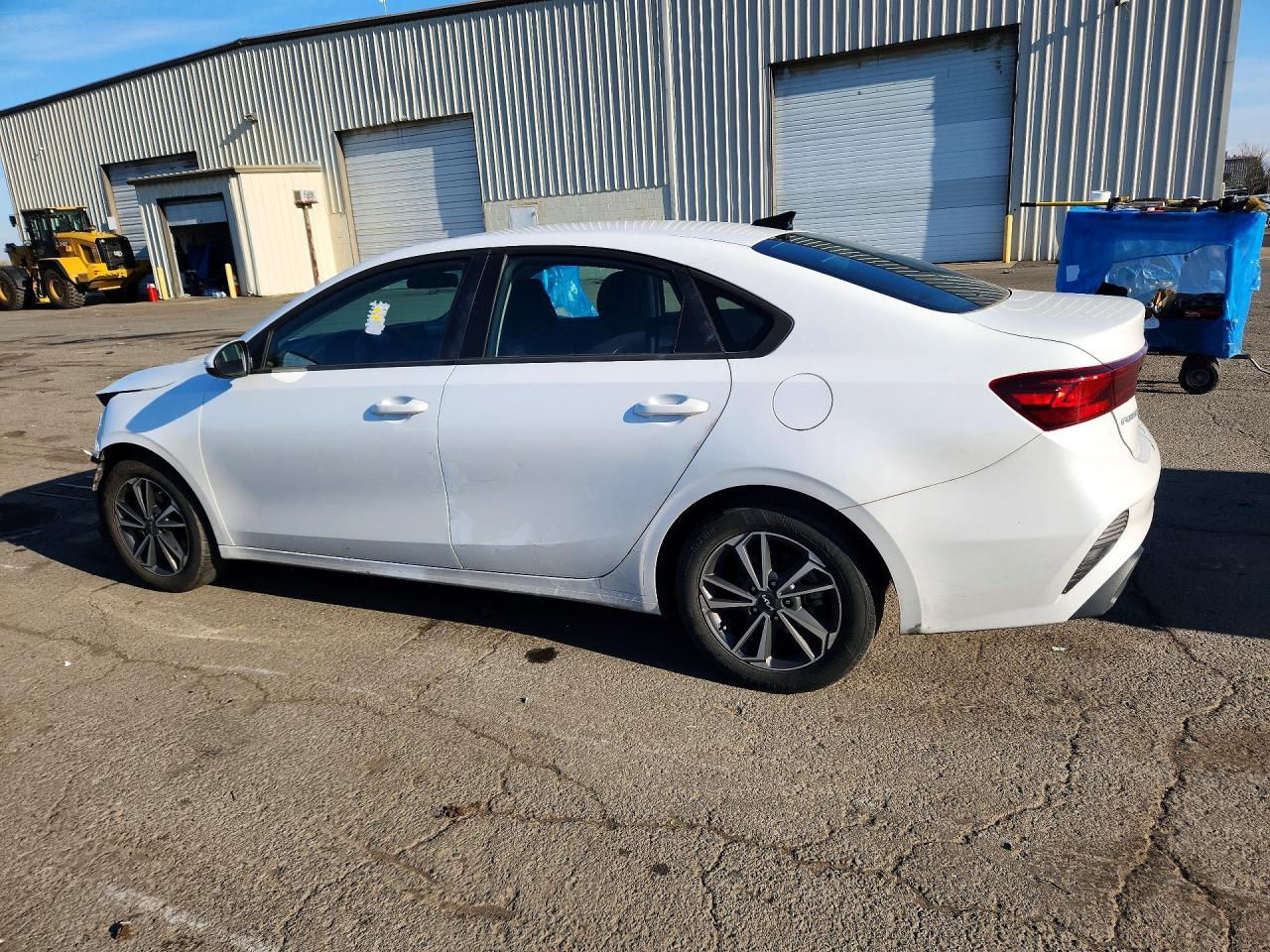 2023 KIA Forte lx