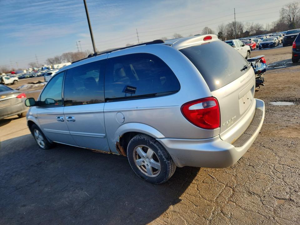 2005 Dodge Grand Caravan sxt