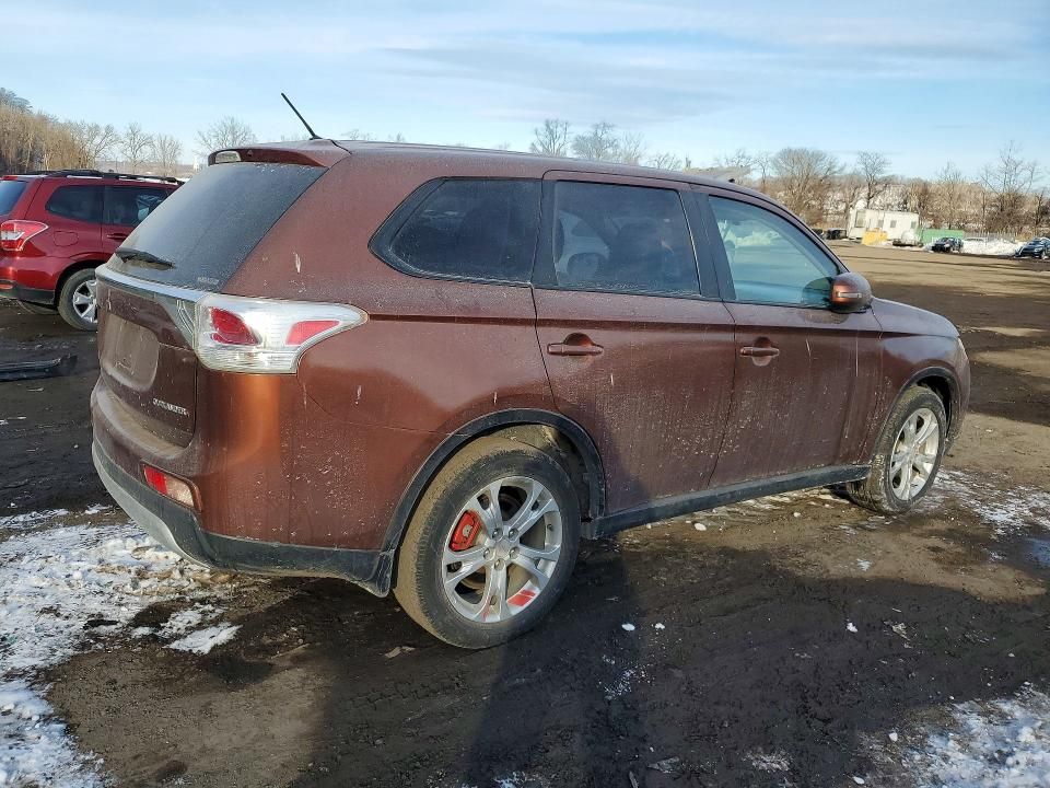 2015 Mitsubishi Outlander se