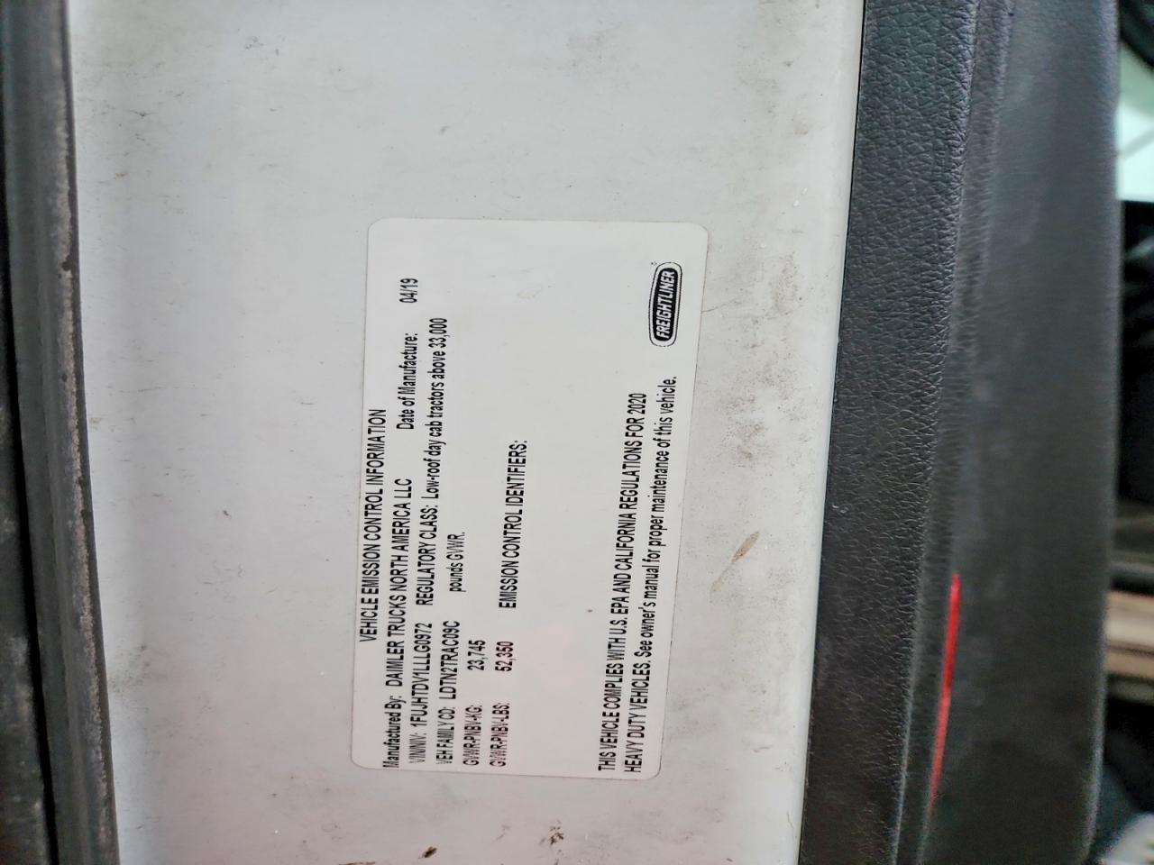 2020 Freightliner Cascadia 116 Semi Truck