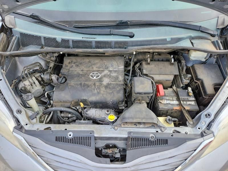 2014 Toyota Sienna xle