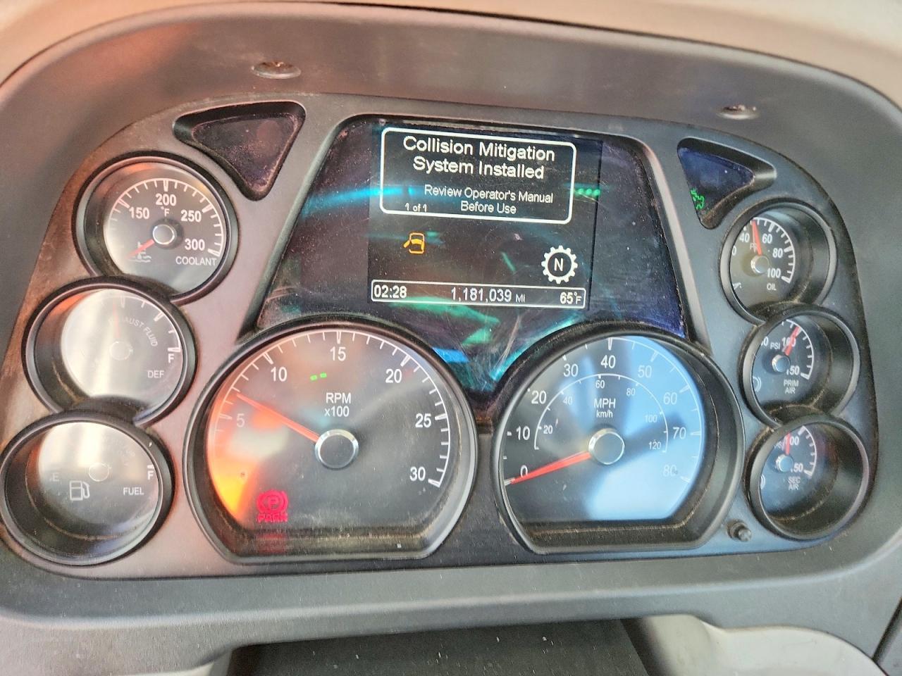 2018 Peterbilt 579 Semi Truck