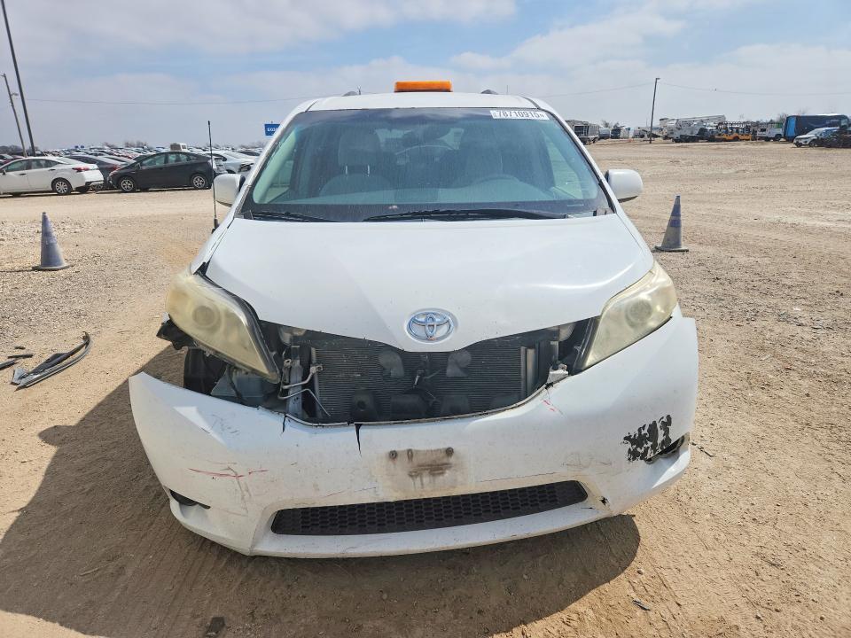 2014 Toyota Sienna
