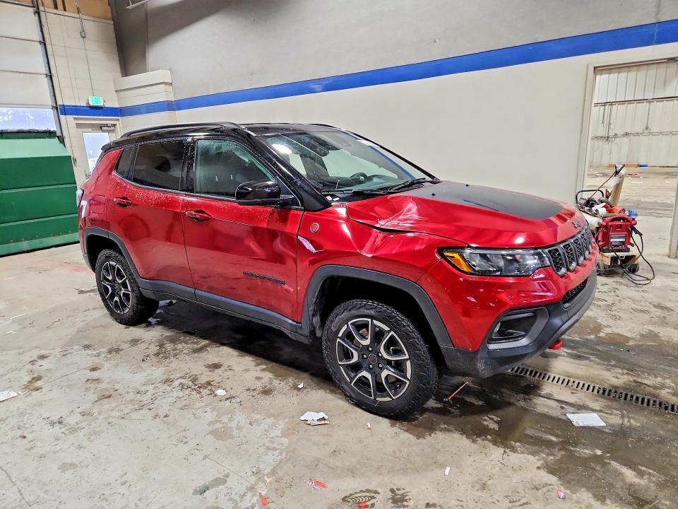 2025 Jeep Compass Trailhawk