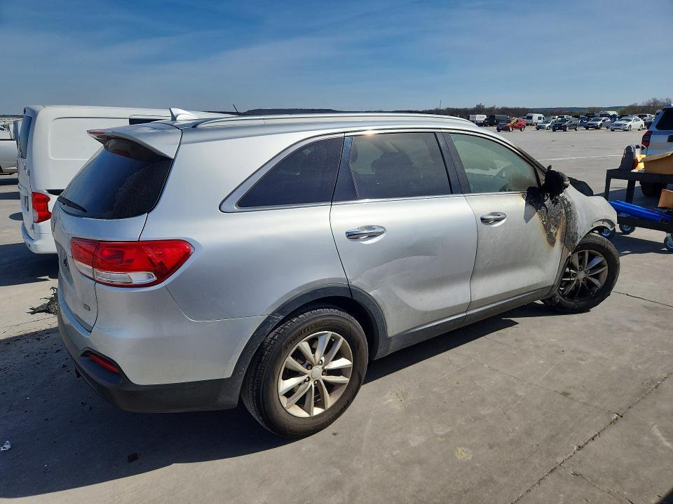 2016 KIA Sorento lx