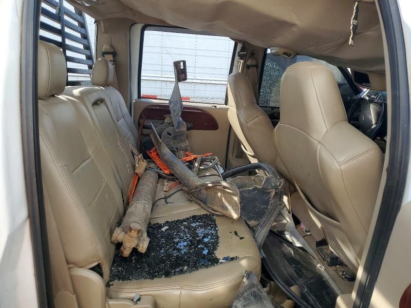 2006 Ford F550 Super Duty Flatbed Truck