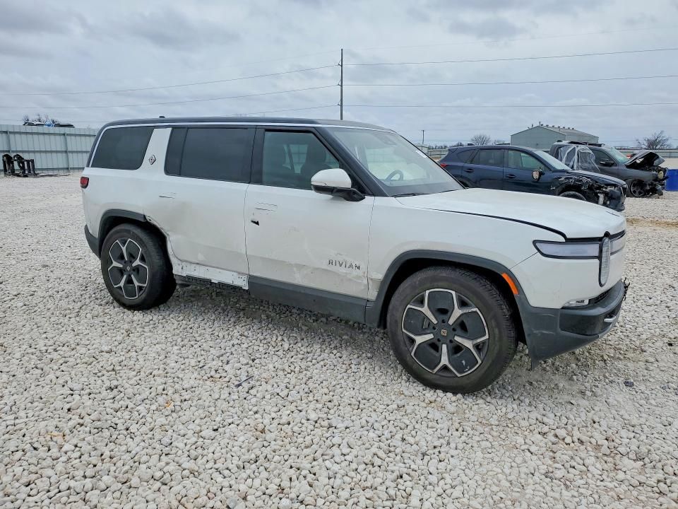 2023 Rivian R1S Adventure