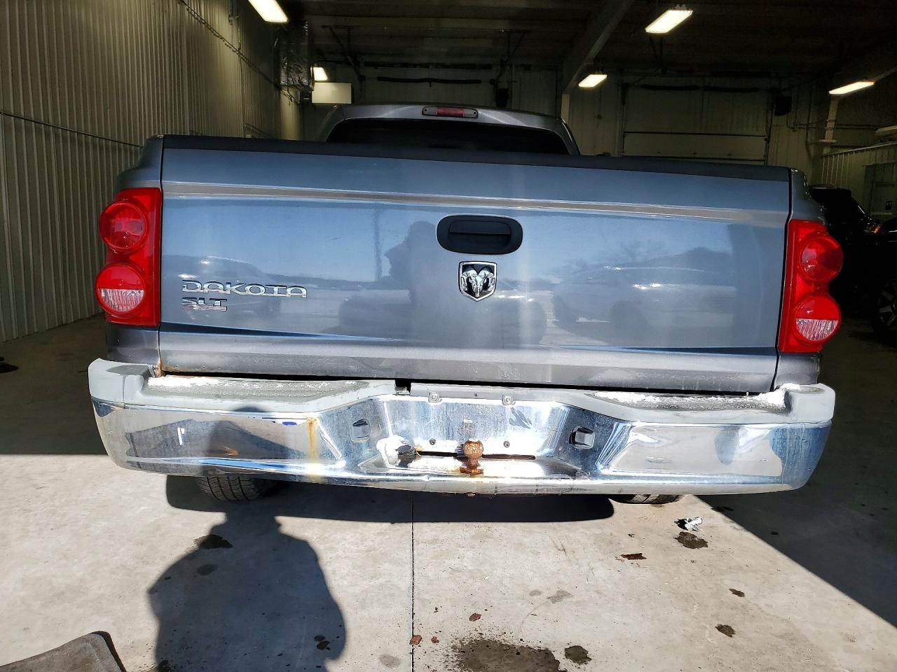 2005 Dodge Dakota slt