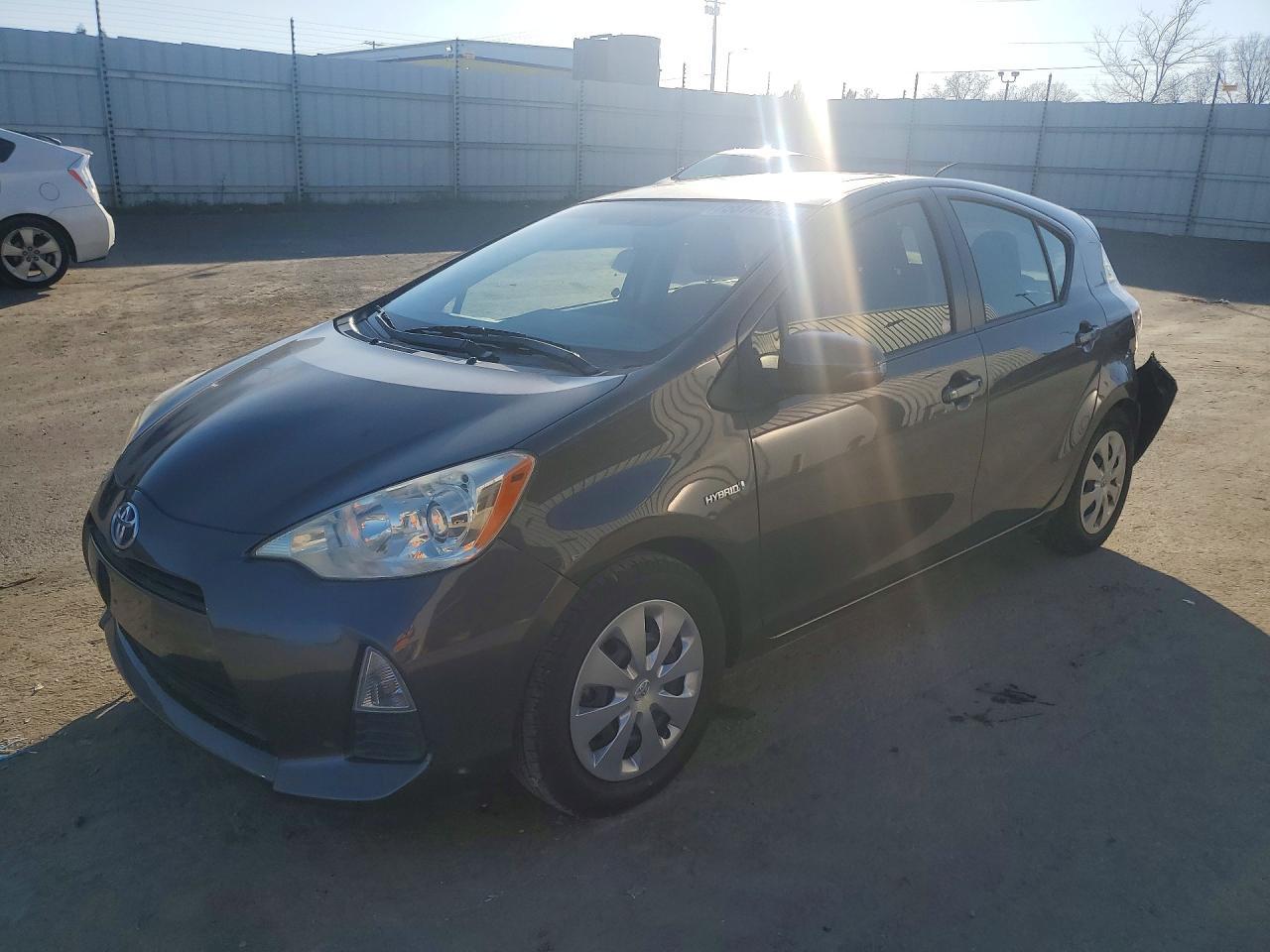 2013 Toyota Prius c
