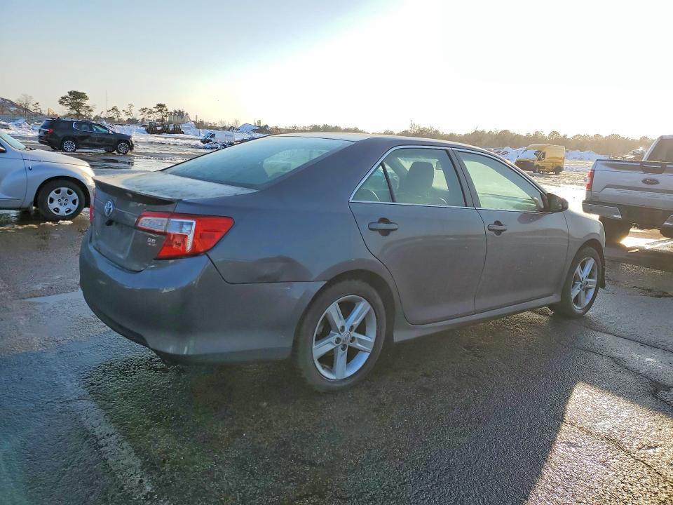 2013 Toyota Camry se