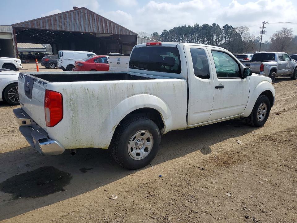 2015 Nissan Frontier S