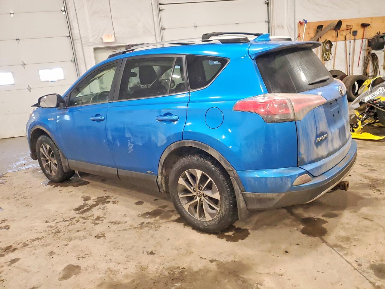 2018 Toyota Rav4 hv le