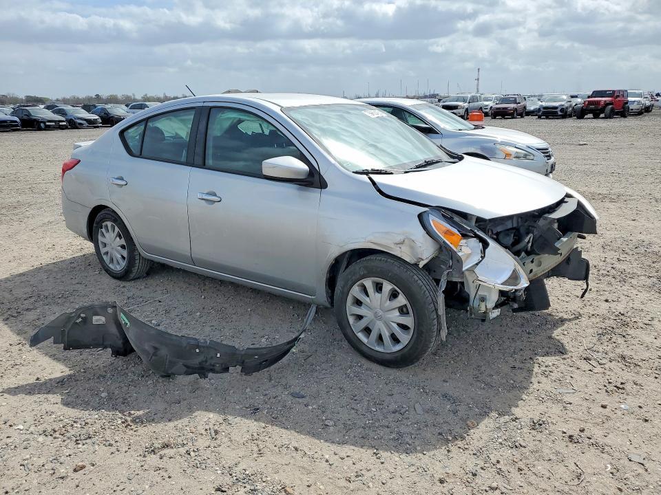 2019 Nissan Versa sv