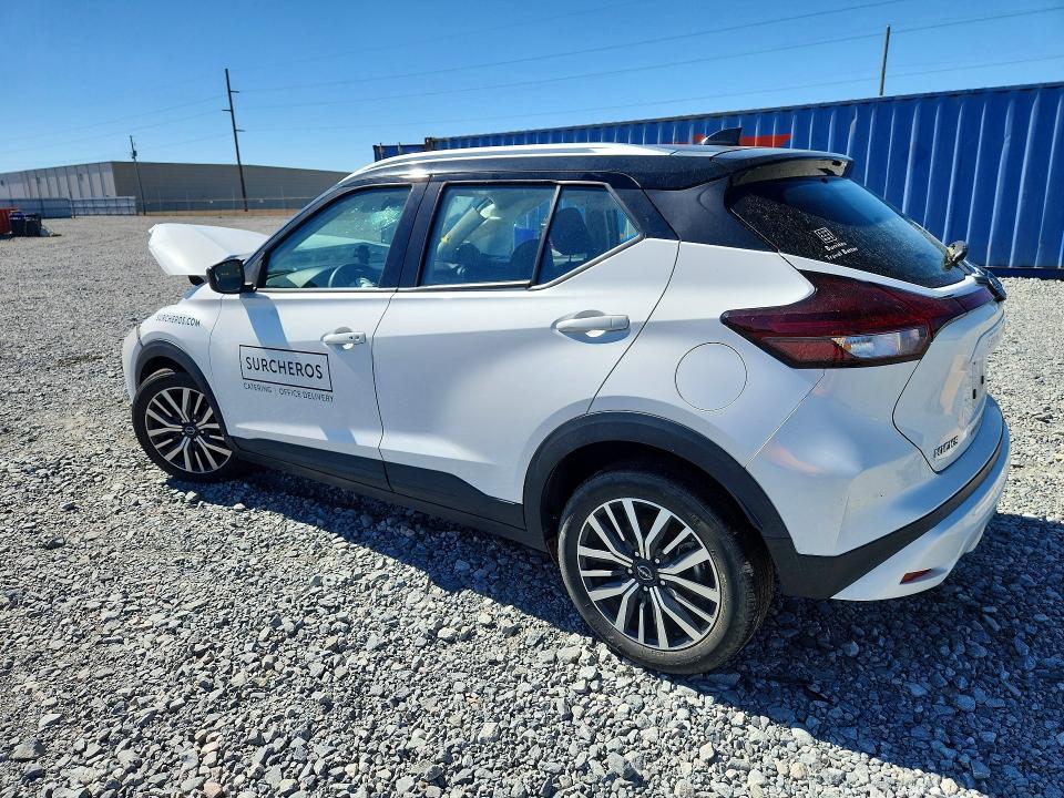 2023 Nissan Kicks sv