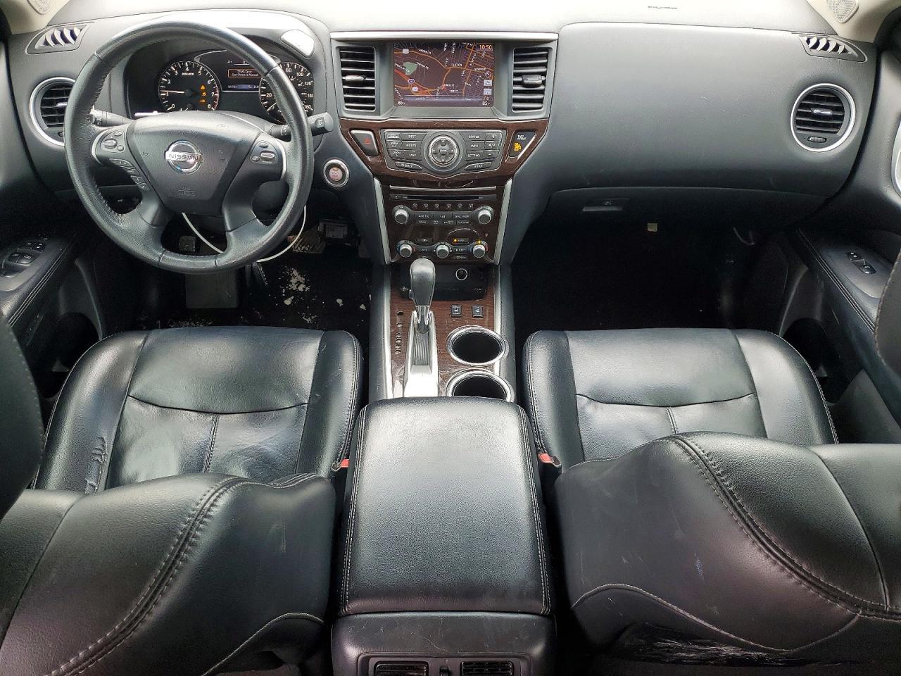 2016 Nissan Pathfinder s
