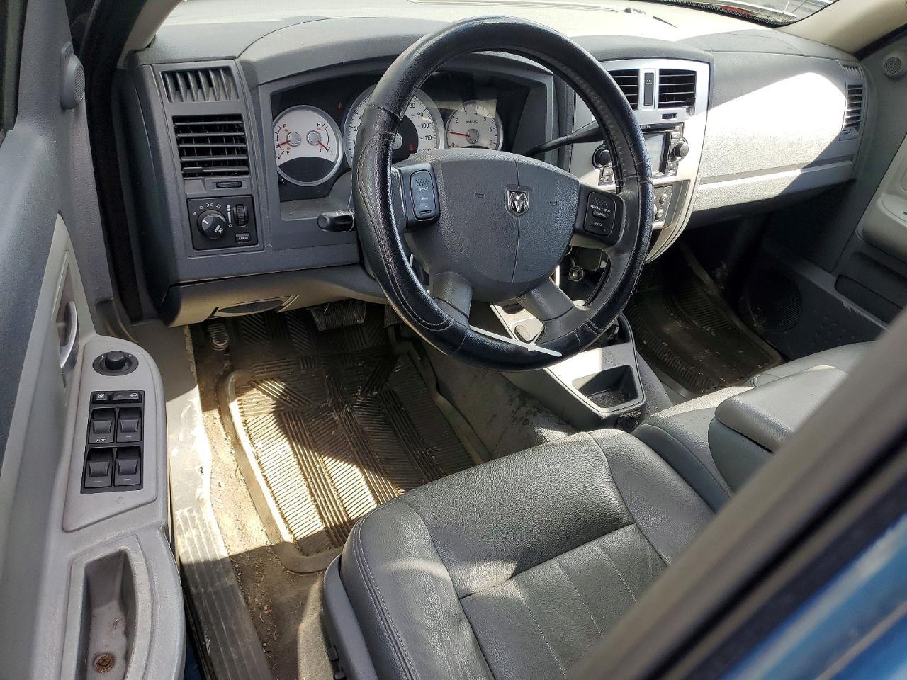 2005 Dodge Dakota Quad Laramie