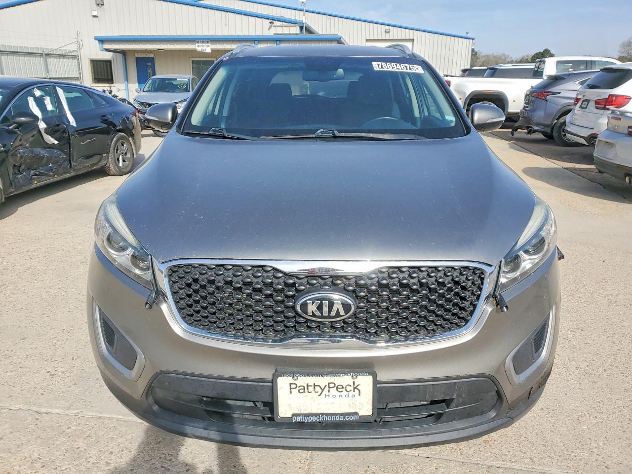 2017 KIA Sorento lx