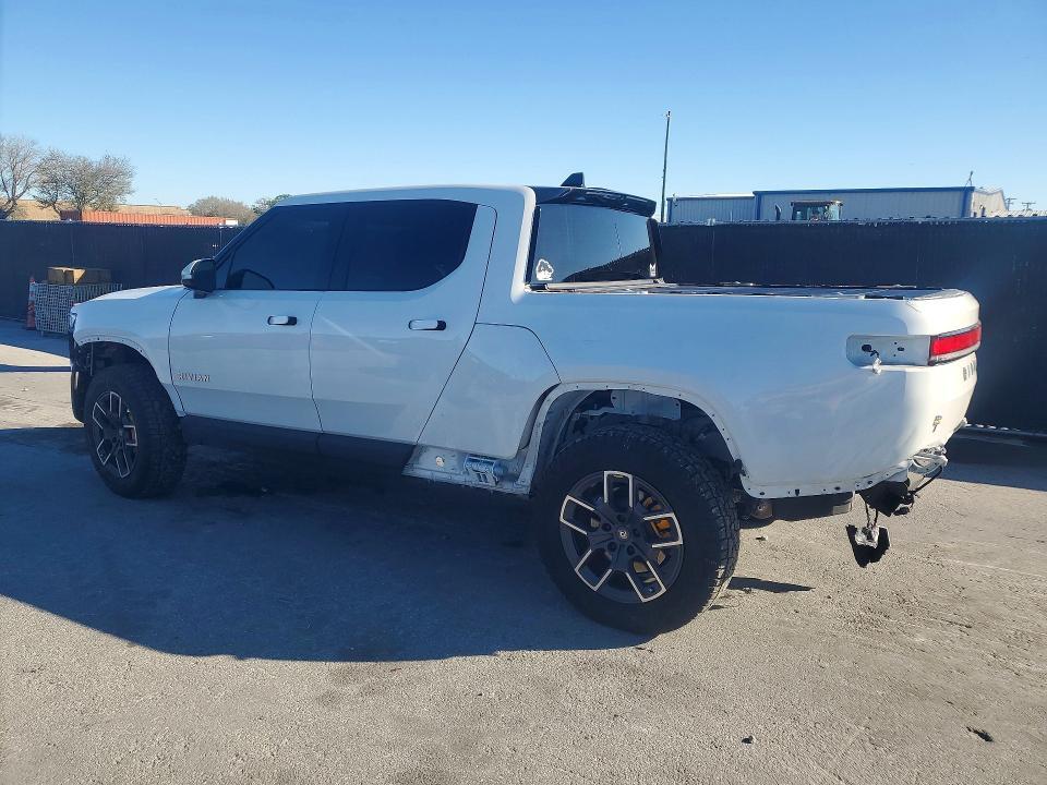 2023 Rivian R1T Adventure