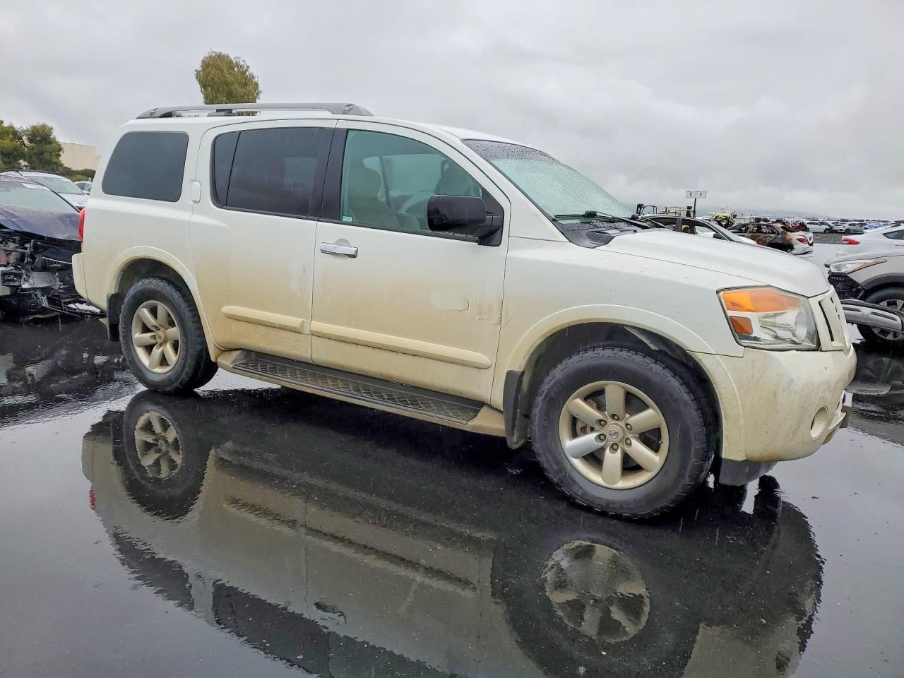 2014 Nissan Armada sv