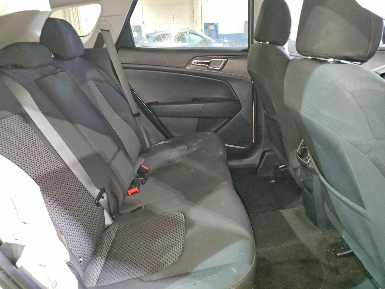 2025 KIA Sportage lx