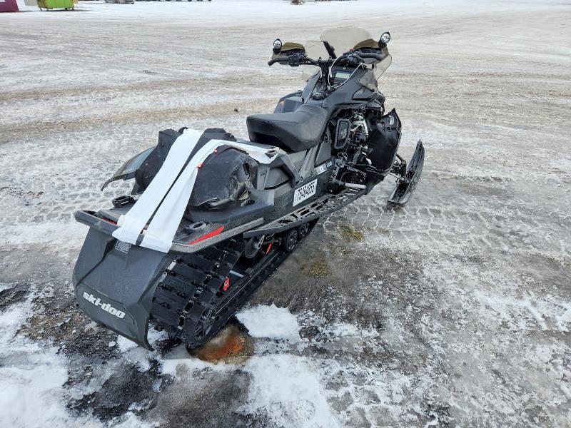 2024 Skidoo Renegade Adrenaline