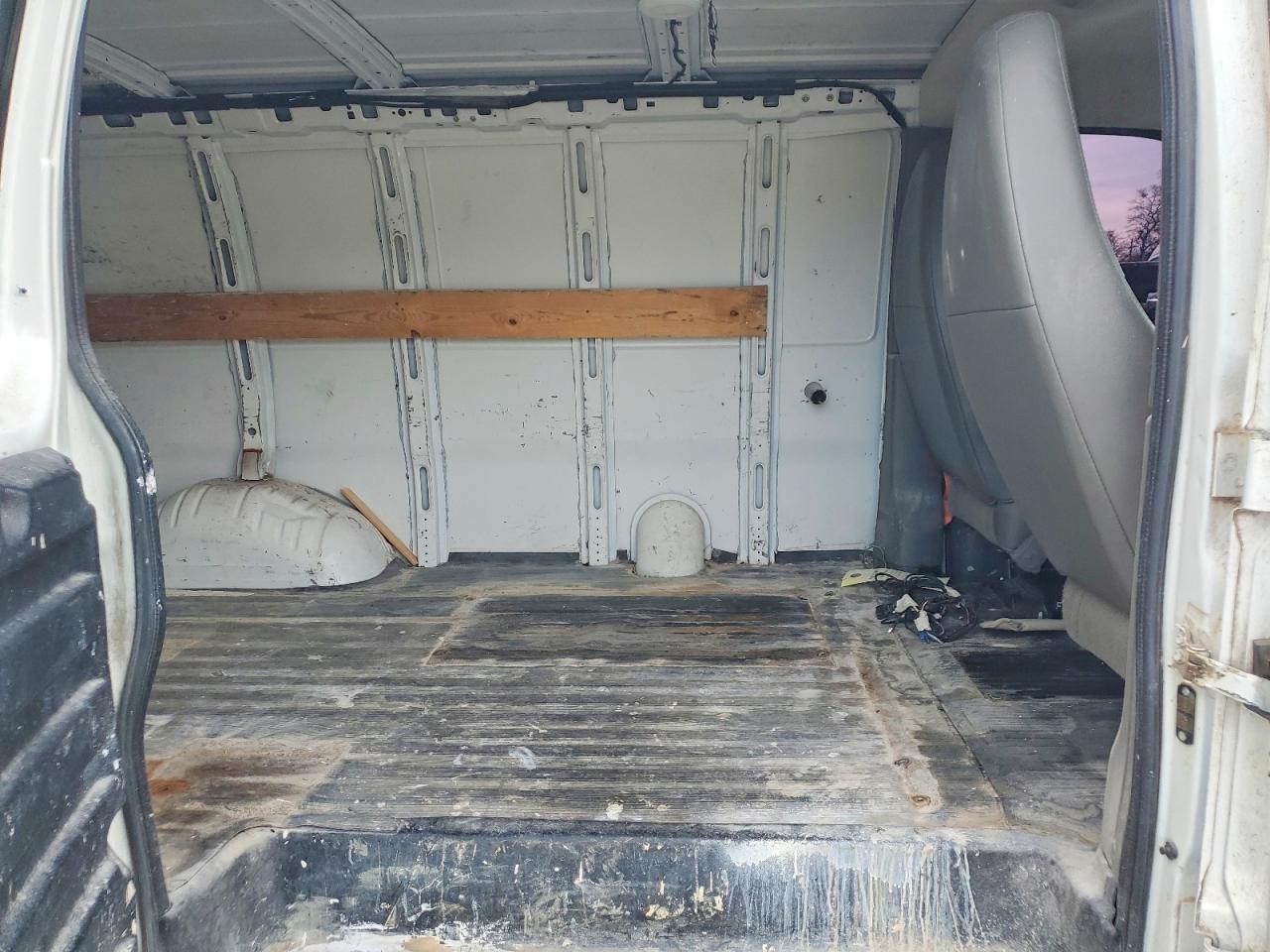 2013 Chevrolet Express G2500