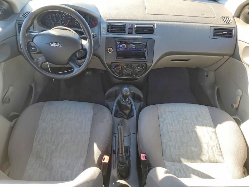 2005 Ford Focus ZX4