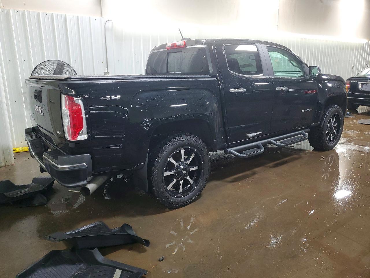 2017 GMC Canyon slt