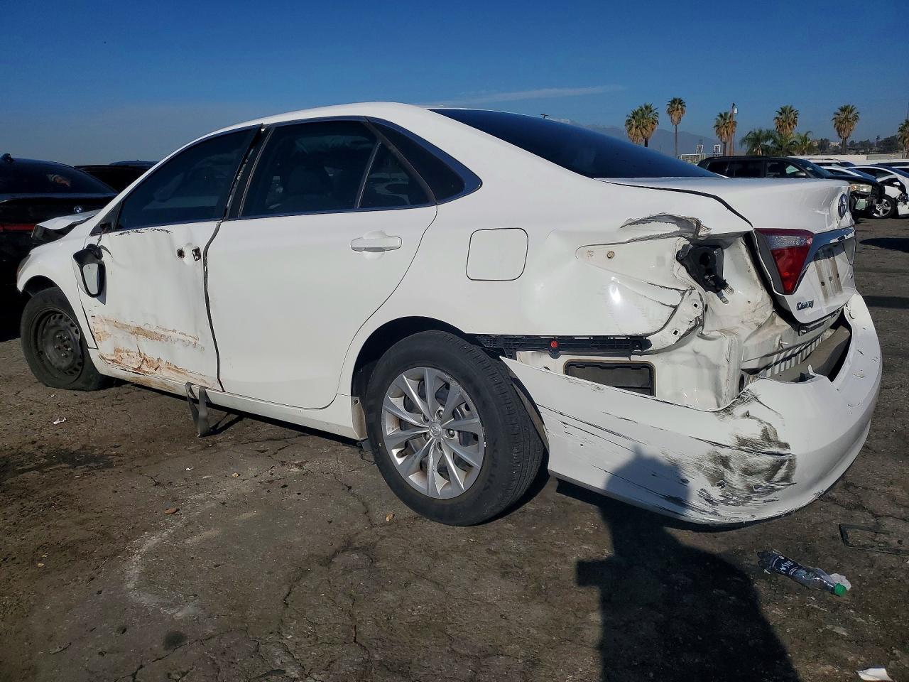 2015 Toyota Camry le