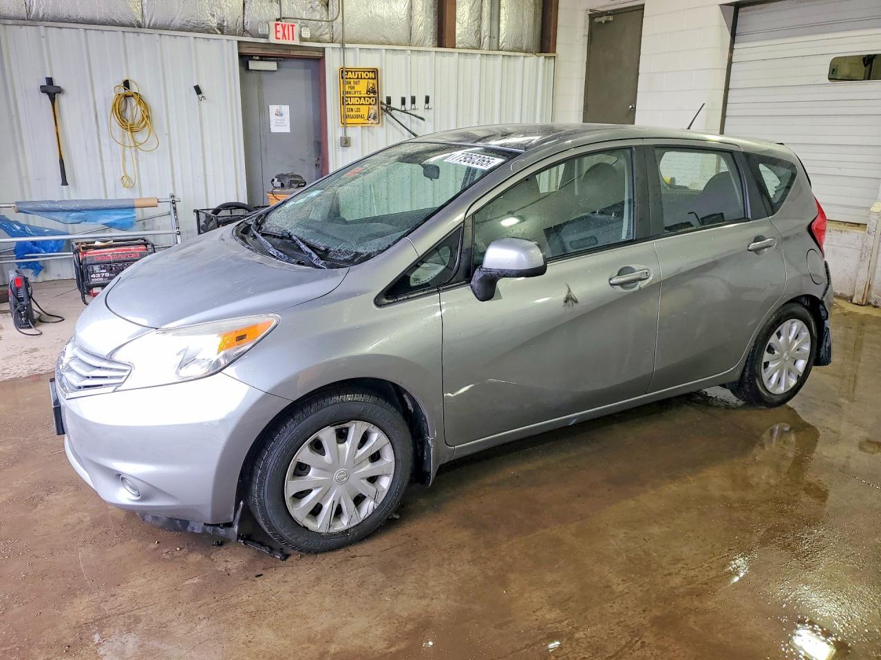 2014 Niss Versa Note sv