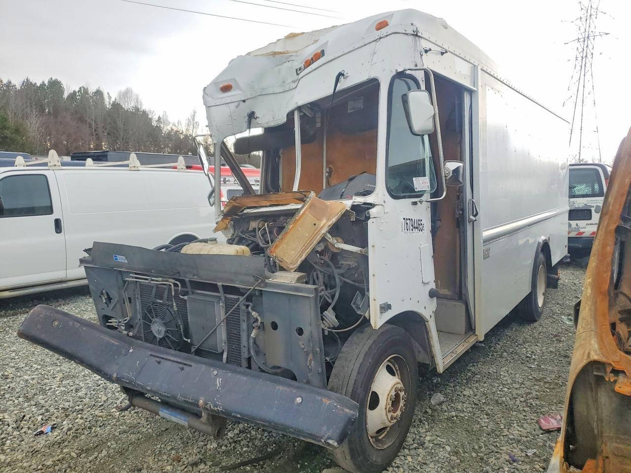 2003 Workhorse Custom Chassis 2003 Workhorse P42 Delivery Truck