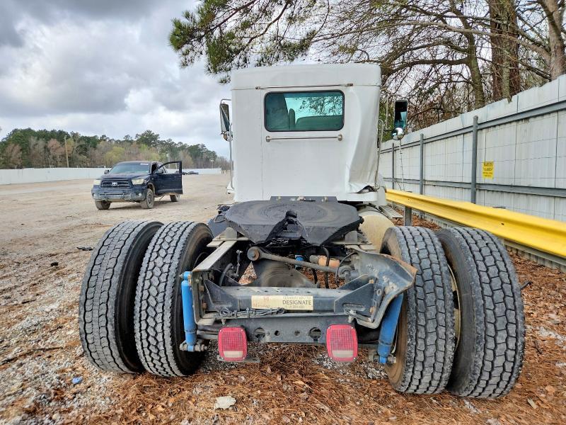 2019 Kenworth T330 Semi Truck