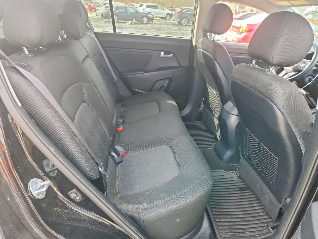 2013 KIA Sportage lx