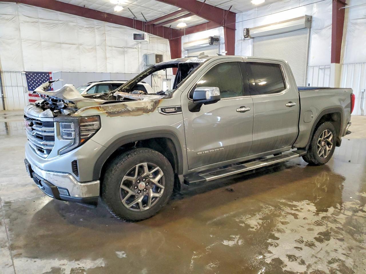 2023 GMC Sierra K1500 SLT