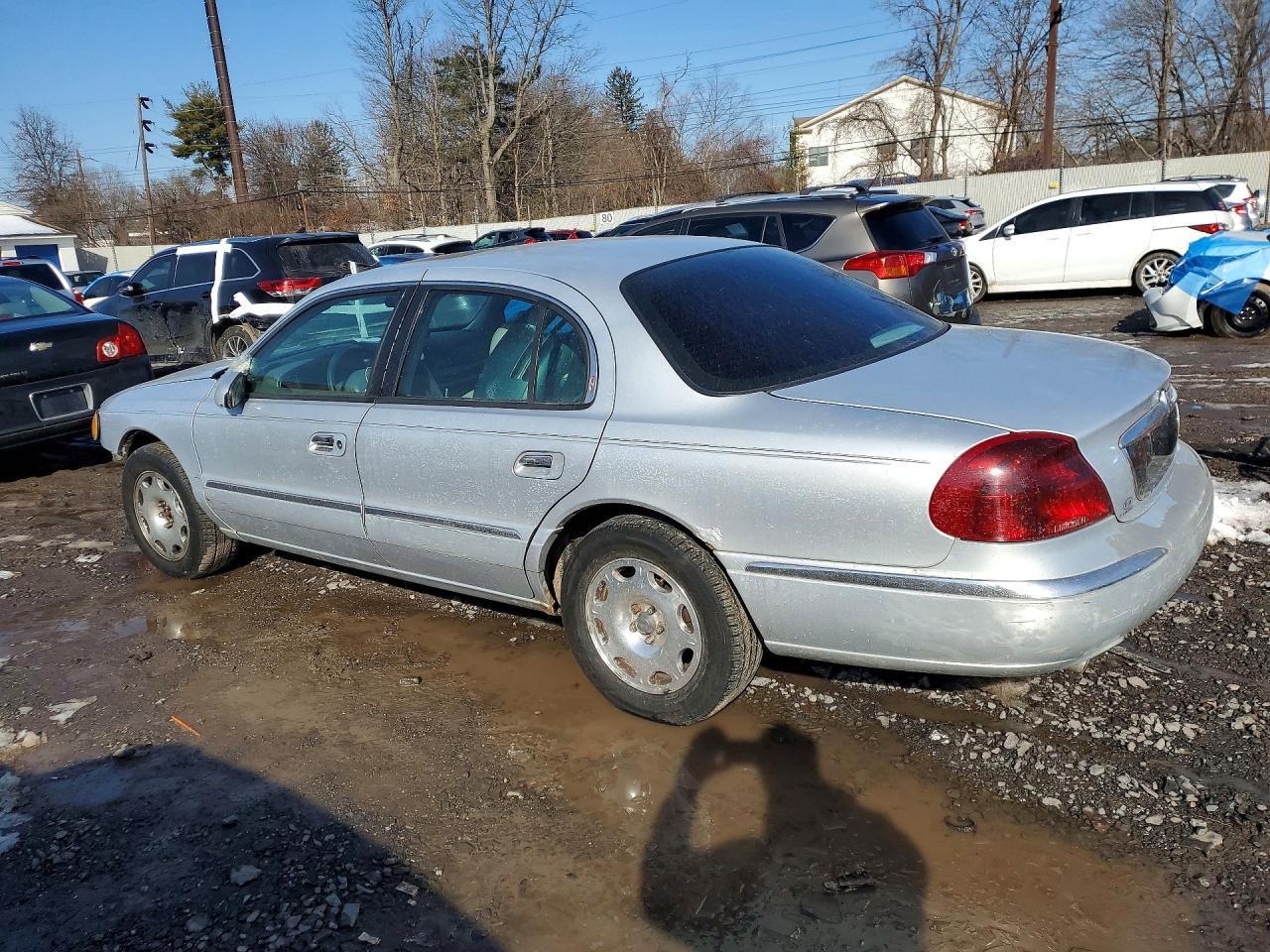 2002 Lincoln Continental