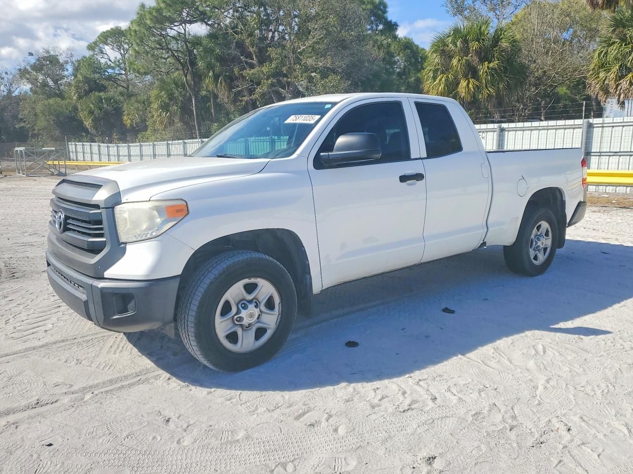 2017 Toyota Tundra Double cab sr