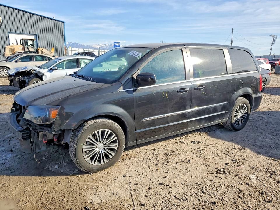 2014 Chrysler Town & Country s