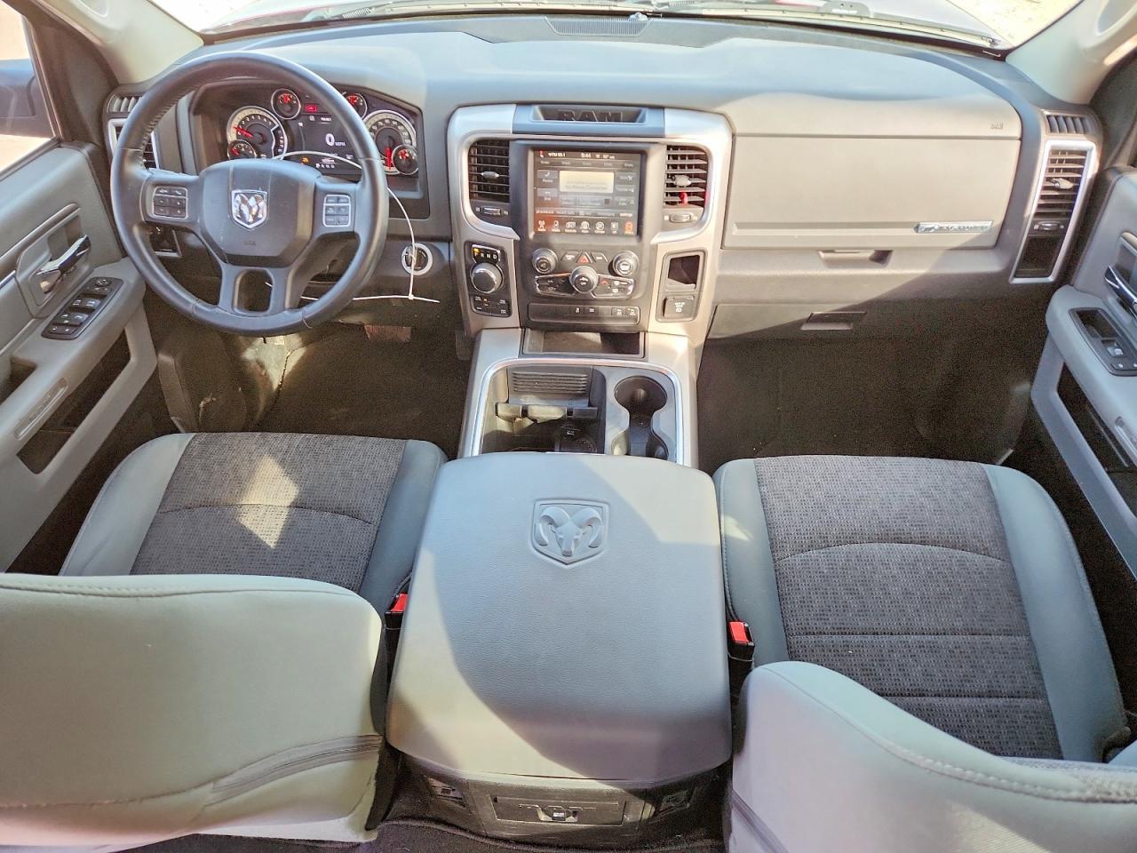 2016 Dodge RAM 1500 SLT