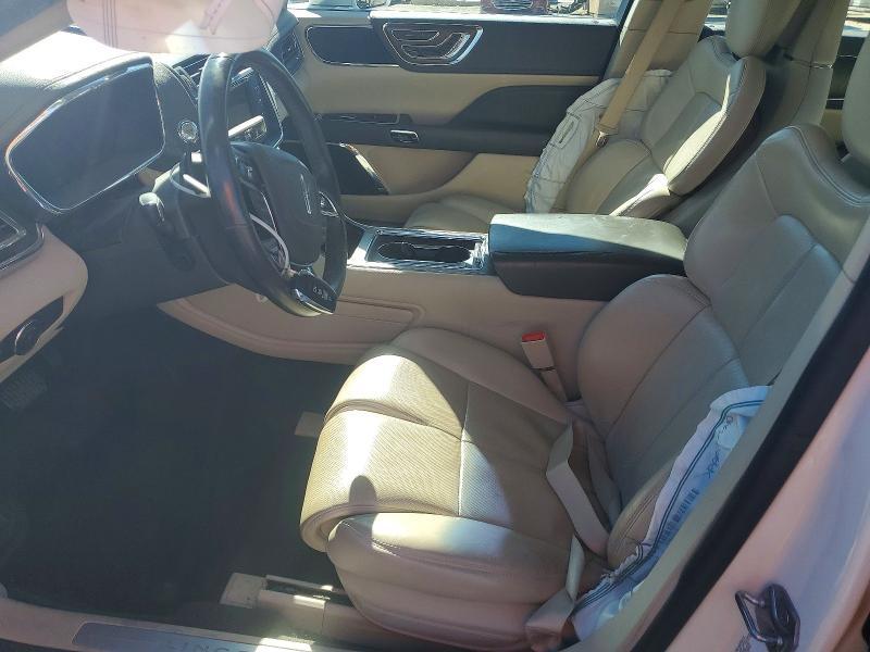 2017 Lincoln Continental Select
