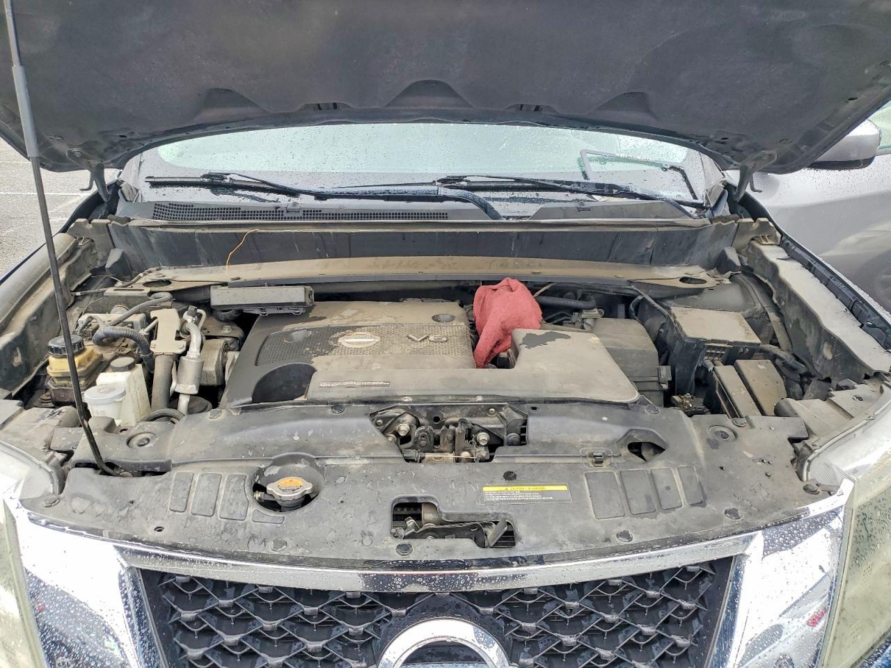 2016 Nissan Pathfinder s