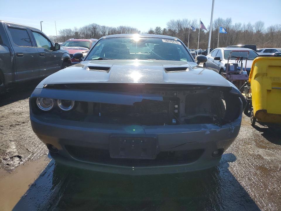 2018 Dodge Challenger gt