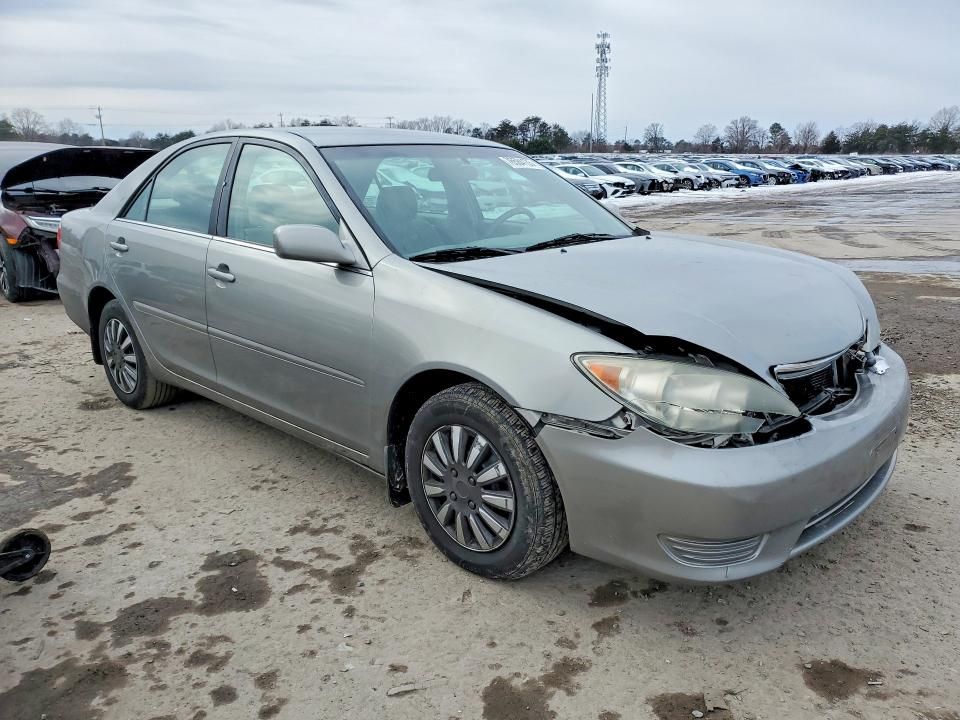 2005 Toyota Camry le