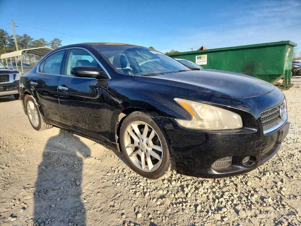 2010 Nissan Maxima s
