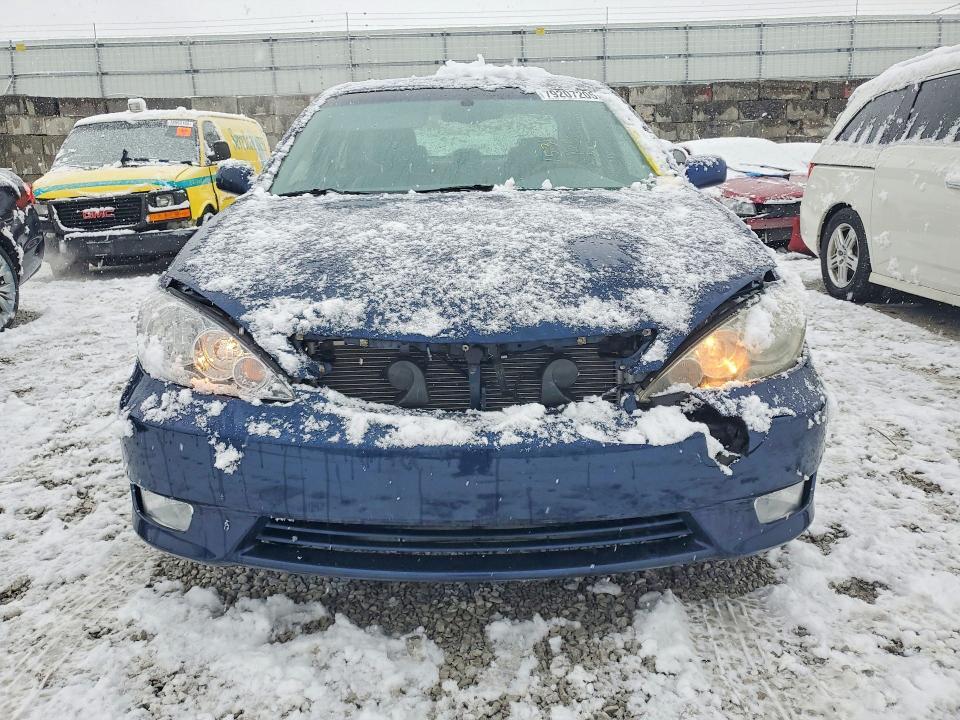 2005 Toyota Camry xle V6