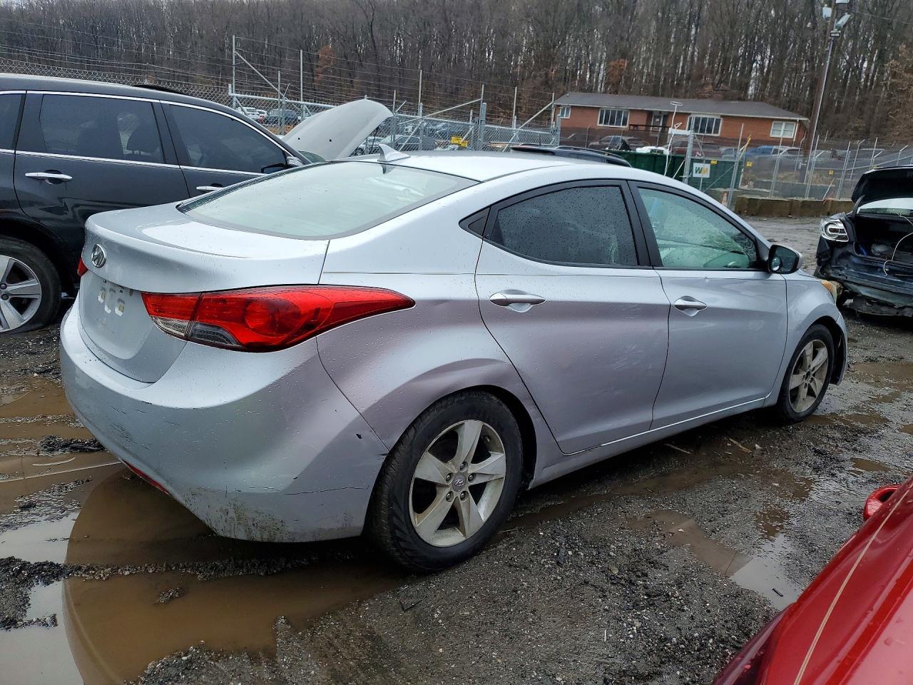 2011 Hyundai Elantra gls
