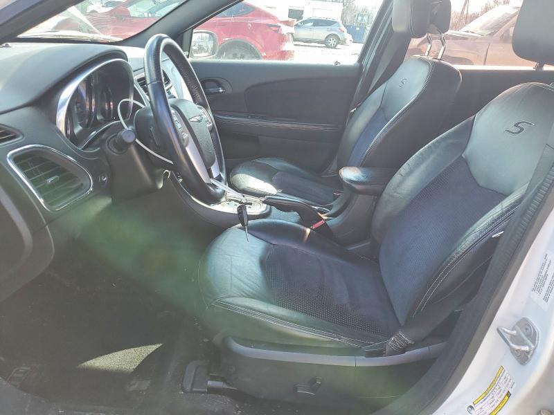 2013 Chrysler 200 Limited